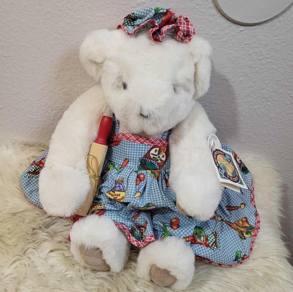 The Vermont Teddy Bear Company Vintage Jointed Cooking 16" Bear